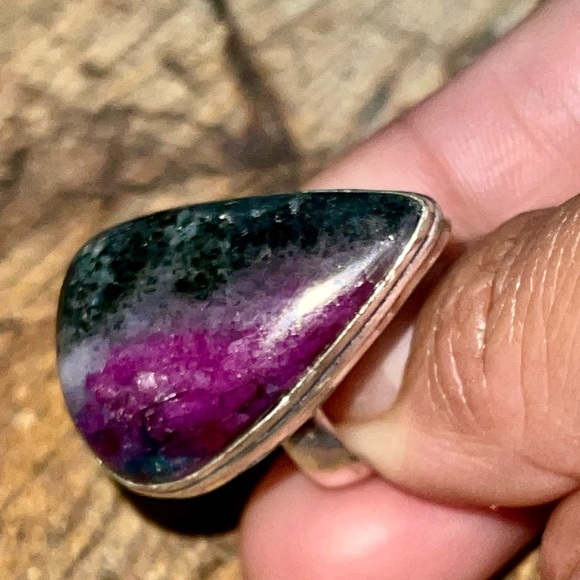 “Stone of Courage & Strength” Ruby Zoisite Ring Size 7 1/2 - Picture 4 of 16